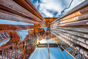  Predictive Maintenance in Oil & Gas Industry: The Complete Guide
