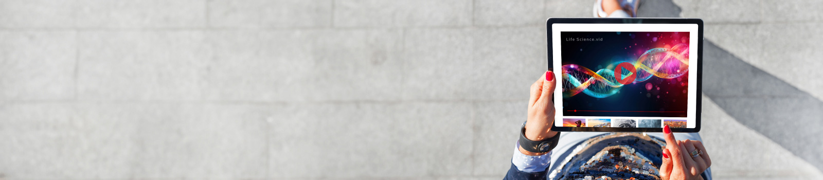 generative-ai-powered-go-to-market-commercial-operations-banner.jpg