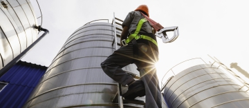 boost-workplace-safety-using-ai-iot-in-rmx.jpg